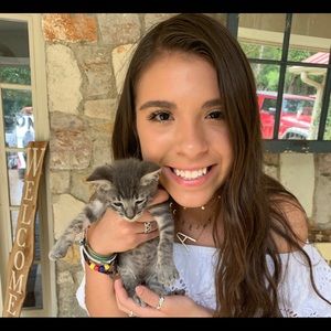 Meet your Posher, Ashlynn